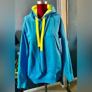 Hoka pullover, NWT